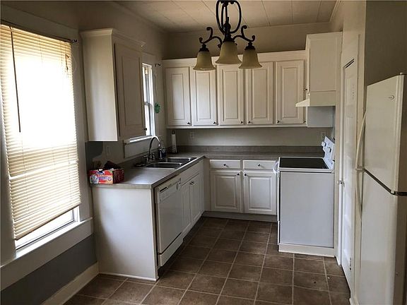 5th image of 1008 Nicholson St