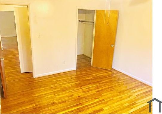 3rd image of 6511 Parsons Ave