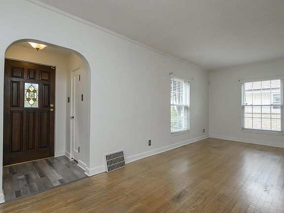 3rd image of 1124 S 90th STREET