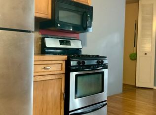 109 Regency Park Dr, Agawam, MA 01001
