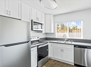 533 E Washington Ave APT 14, Santa Ana, CA 92701