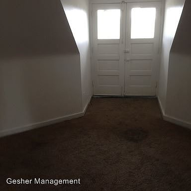 4th image of 18 Orchard Pl #2893792