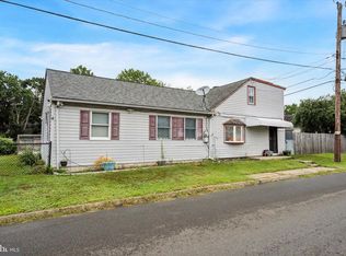 619 1st Ave, Croydon, PA 19021