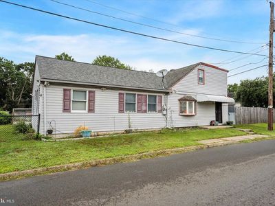 619 1st Ave, Croydon, PA, 19021