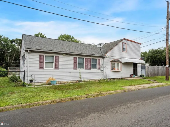 619 1st Ave, Croydon, PA 19021