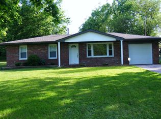 44 Flamingo Dr, Belleville, IL