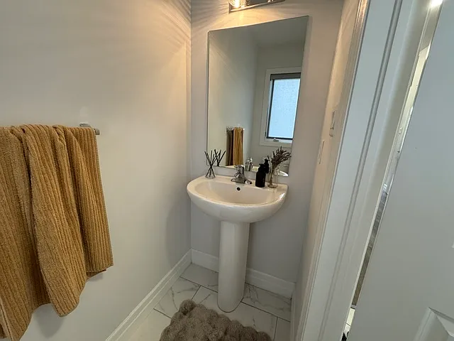 861 Edinburgh Dr — Photo 23