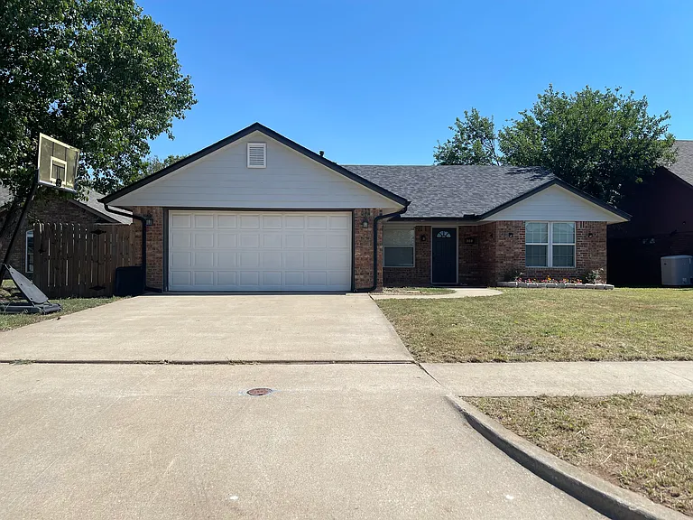 4303 SW Wolf St — Photo 28