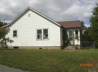 417 N Main St, Upland, IN 46989