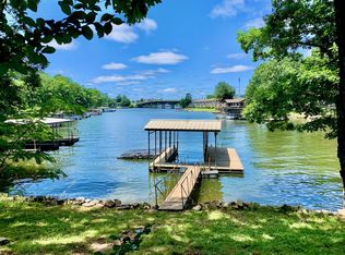 2229 Lakeshore Dr, Hot Springs, AR 71913
