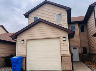 1916 Prospect Ave #3, Aberdeen, SD 57401