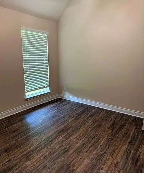 16923 Lumberton Dr — Photo 17