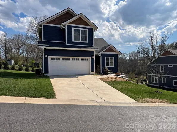 111 Ellis Ln, Arden, NC 28704