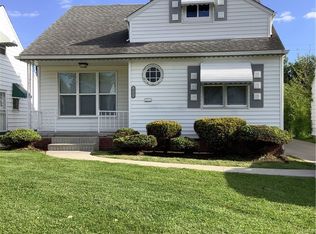 20004 Libby Rd, Maple Heights, OH 44137