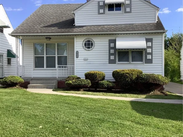 20004 Libby Rd, Maple Heights, OH 44137