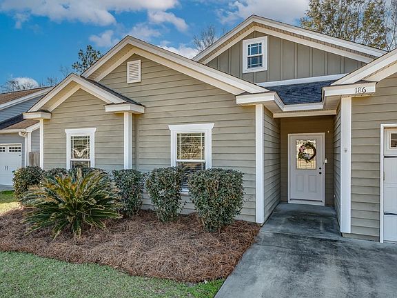 2nd image of 186 Carousel Cir