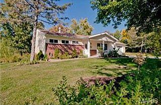 2nd image of 8815 Chickasaw Ct