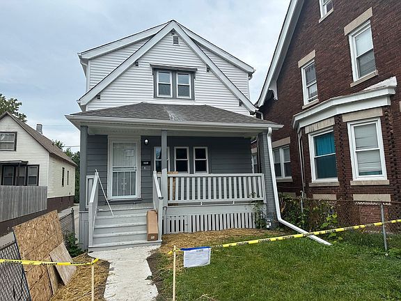 2nd image of 3351 N Richards St