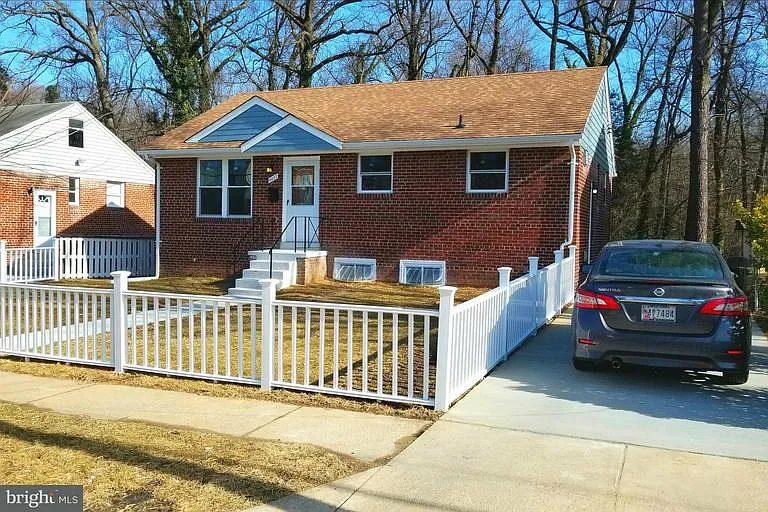 8607 22nd Pl photo 1