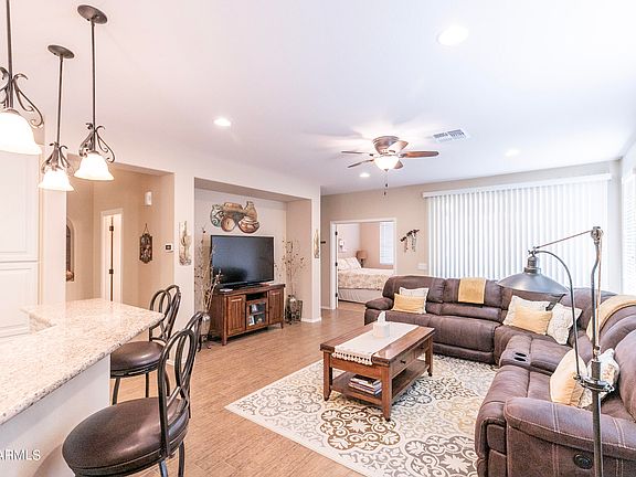 3rd image of 22522 W Loma Linda Blvd