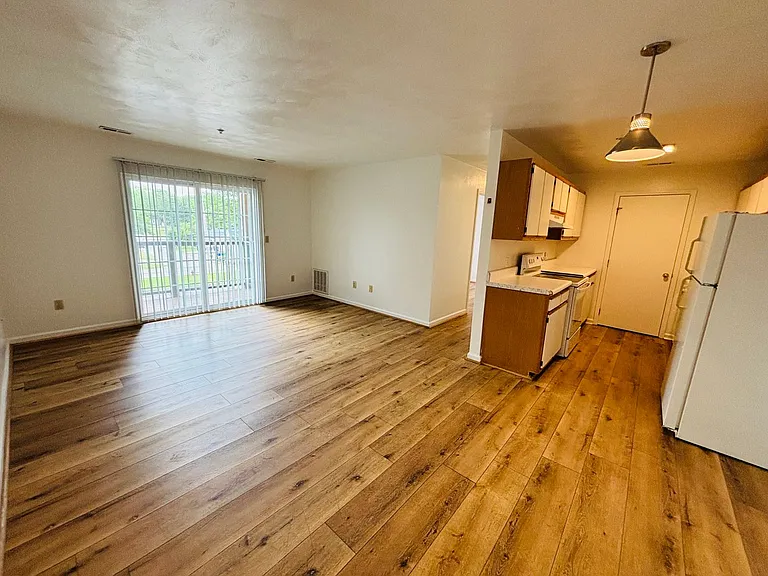 927AB - 410 Houston St. - DM — Photo 15
