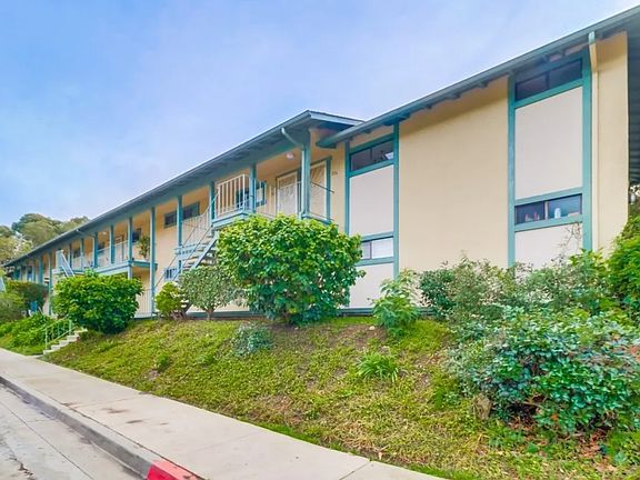 2nd image of 4651 Pico St APT 206