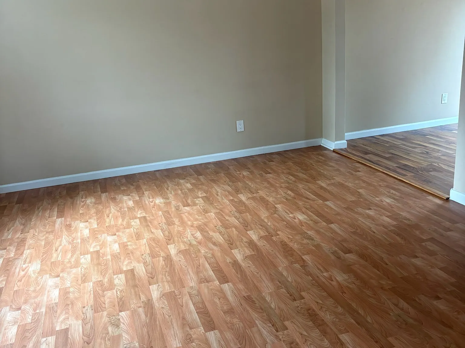 2 bed, 1100 sqft, $1,400 — Photo 3