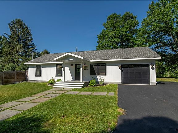 3rd image of 11 Ruth Ave