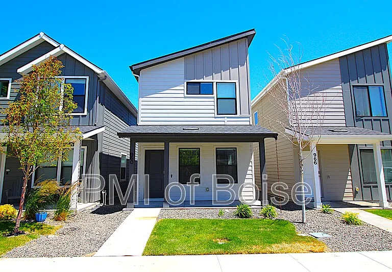 960 S Nautilus Ave — Photo 1
