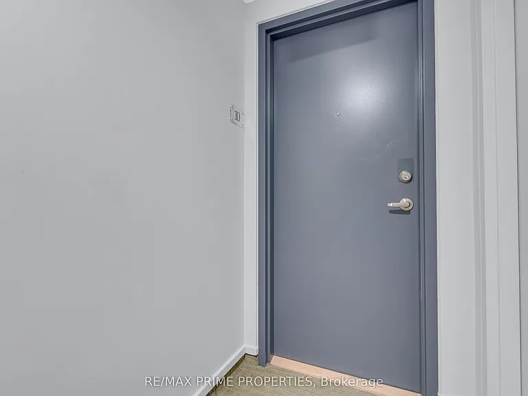 202 Saint Patrick St #10 — Photo 20