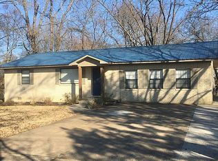 1404 N Lemon St, Beebe, AR 72012