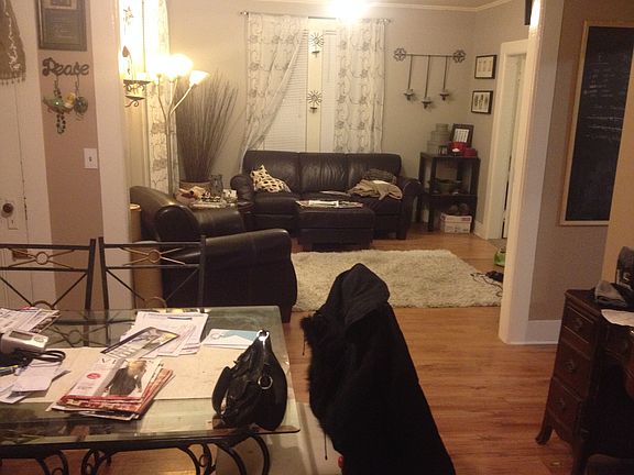 Living room/ Dining Room