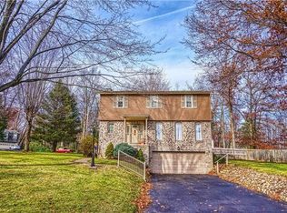 102 Crosslands Rd, Butler, PA 16002