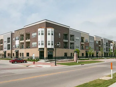 Old Town I - 1500 SF - 3B3B - Virtual Tour