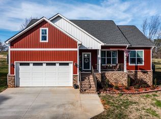 3818 54th Ave NE, Hickory, NC 28601