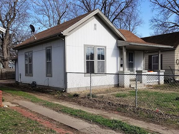 2nd image of 441 S 10th St