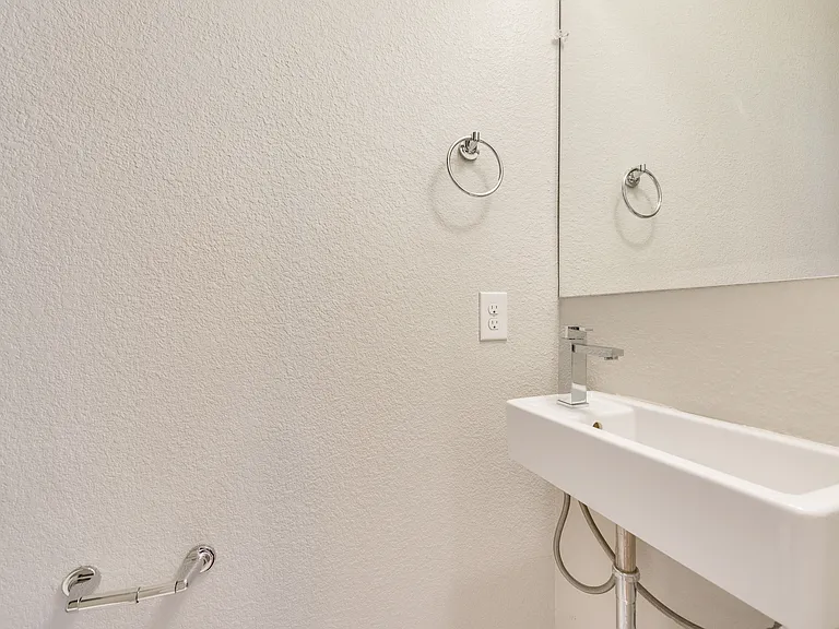 1811 Euclid Ave #2 — Photo 24