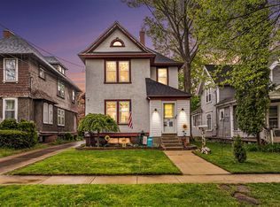 116 W Hanover St, Marshall, MI 49068