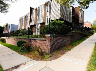 209 E 36th St APT 1, Kansas City, MO 64111