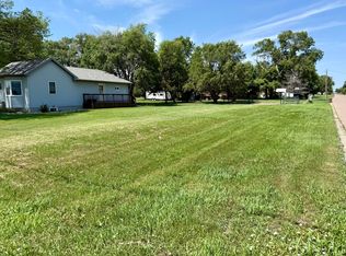 979 4th St NE, Huron, SD 57350