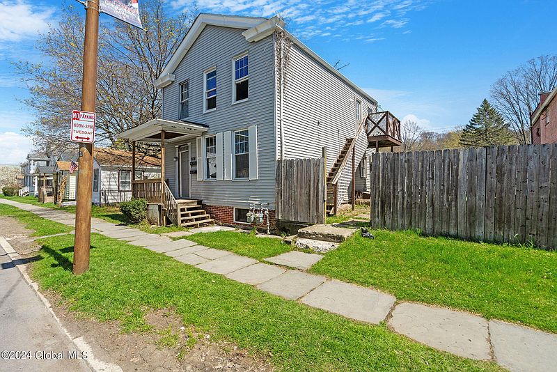 3rd image of 674 5th Avenue