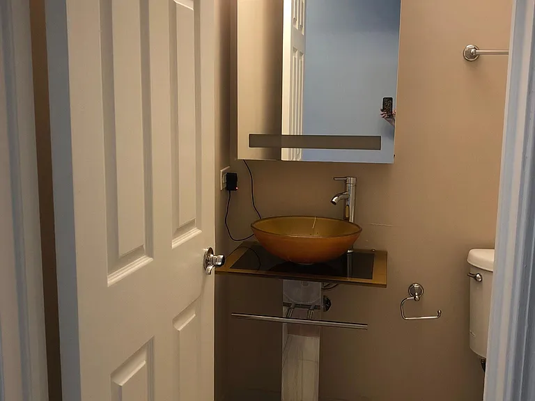 811 Stradford Cir — Photo 6