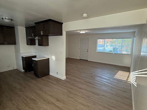 3rd image of 10501 Weigand Ave #2