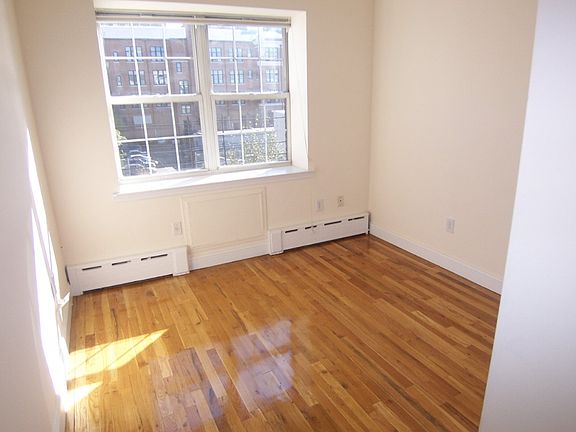 4th image of 55 Skillman Ave APT 3E