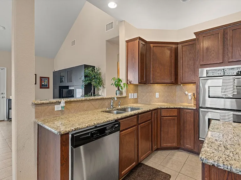 4007 Bluestone Ln — Photo 12
