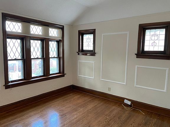 2nd image of 5304 Miami St #A