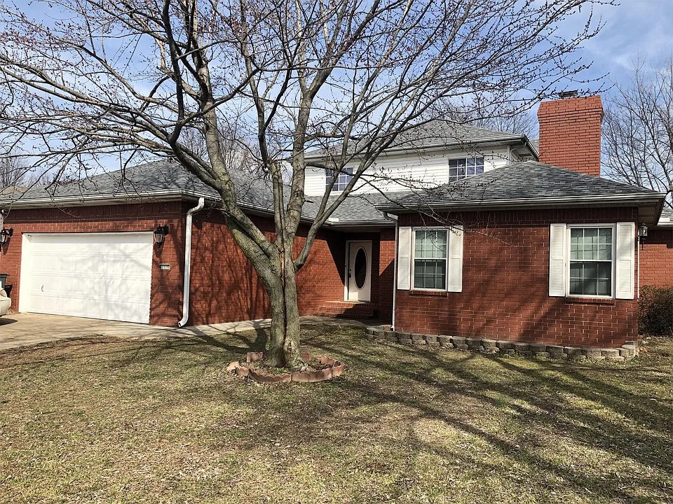111 Fox Run Pl #B