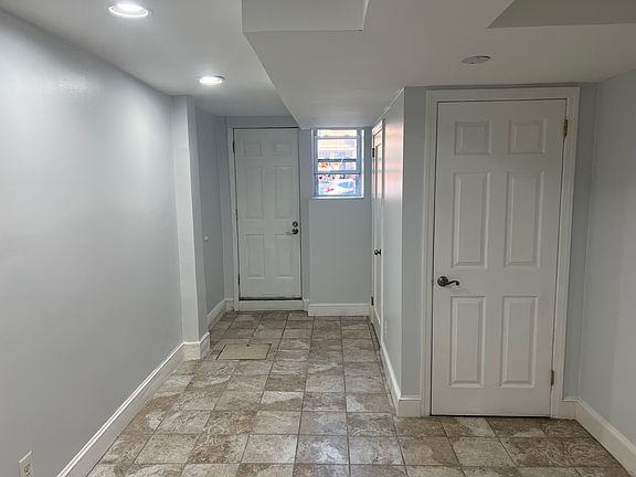 2nd image of 3232 32nd St #1F