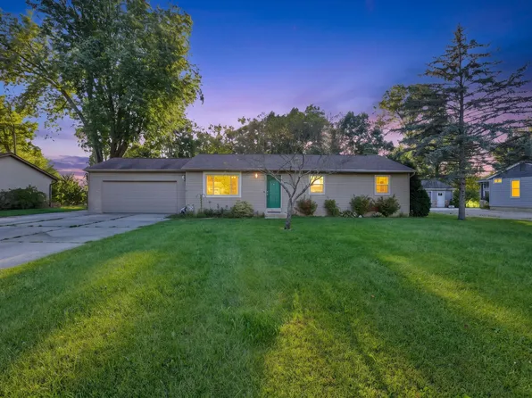104 Cavalcade Ln SW, Pataskala, OH 43062