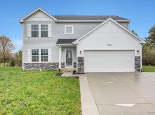 3180 Coventry Ct, Flushing, MI 48433